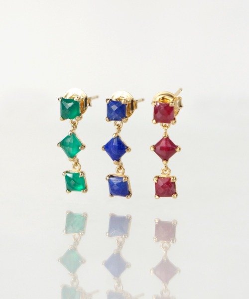 anq.(アンク)の「「anq.」SV925・グリーンオニキス/ラピスラズリ/ルビー ピアス(ピアス(両耳用)・レディース・ブルー/グリーン/レッド・ONESIZE)」の4枚目の写真