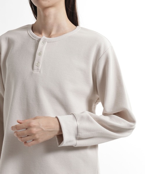 HARE(ハレ)の「ユルネックヘンリーネックプルオーバー(HARE)(Tシャツ/カットソー・メンズ・ホワイト/ブラック/グレー/ネイビー・FREE)」の15枚目の写真