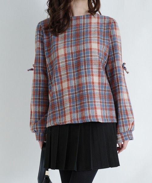 VIVID LADY(ビビッドレディー)の「チェック柄 ボートネック バルーンスリーブブラウス(シャツ/ブラウス・レディース・ピンク/ブラウン/ブルー・FREE)」の4枚目の写真