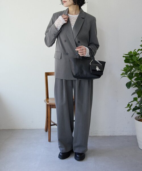 ear PAPILLONNER（イアパピヨネ）の「《本革》フラップマイクロショルダーバッグ（その他・レディース・ブラック系その他/ベージュ系その他・FREE）」の3枚目の写真