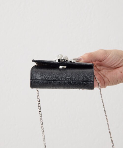 ear PAPILLONNER（イアパピヨネ）の「《本革》フラップマイクロショルダーバッグ（その他・レディース・ブラック系その他/ベージュ系その他・FREE）」の7枚目の写真