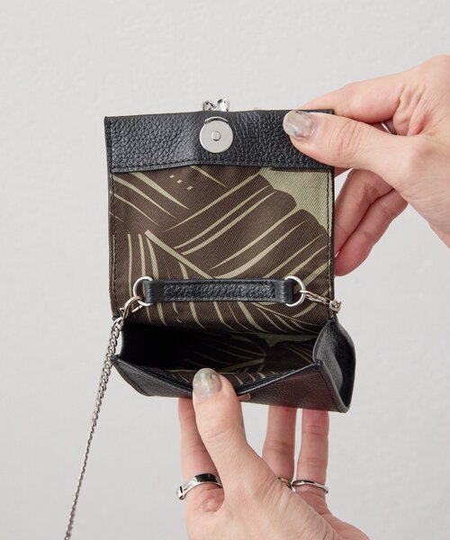 ear PAPILLONNER（イアパピヨネ）の「《本革》フラップマイクロショルダーバッグ（その他・レディース・ブラック系その他/ベージュ系その他・FREE）」の10枚目の写真