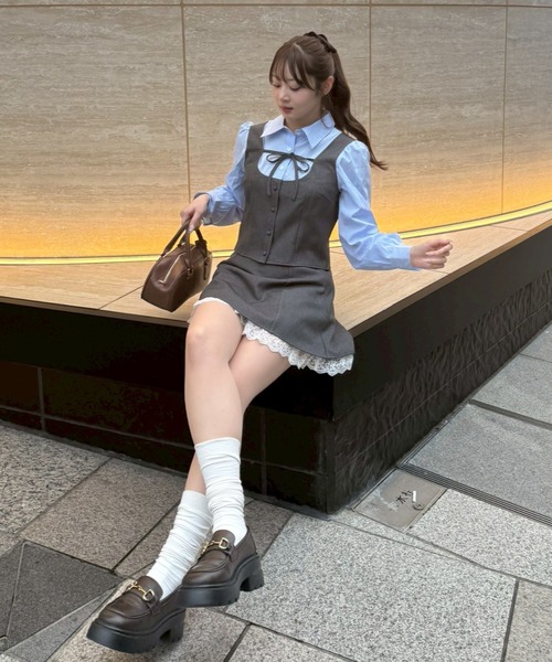 continuer de NICE CLAUP（コンティニューデナイスクラップ）の「1枚で完成する優等生スタイル、セットアップ対応可能。ドッキングリボンブラウス（シャツ/ブラウス・レディース・ネイビー/ベージュ/チャコールグレー・FREE）」の16枚目の写真