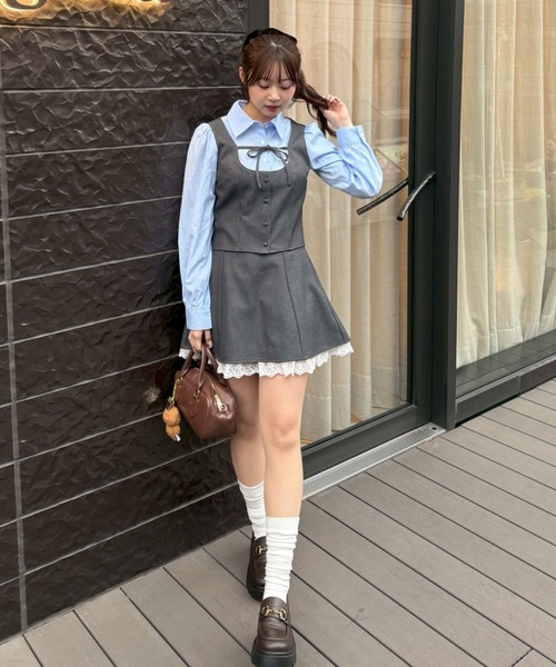 continuer de NICE CLAUP（コンティニューデナイスクラップ）の「1枚で完成する優等生スタイル、セットアップ対応可能。ドッキングリボンブラウス（シャツ/ブラウス・レディース・ネイビー/ベージュ/チャコールグレー・FREE）」の17枚目の写真