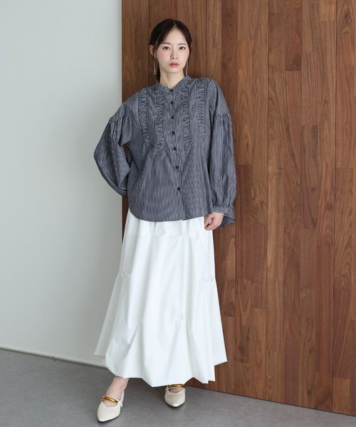 J by blue(ジェイバイブルー)の「フロントシャーリングストライプシャツ(シャツ/ブラウス・レディース・ホワイト/ネイビー・MEDIUM)」の17枚目の写真