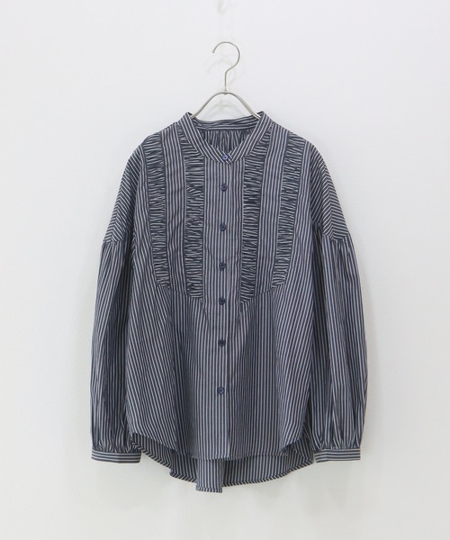 J by blue(ジェイバイブルー)の「フロントシャーリングストライプシャツ(シャツ/ブラウス・レディース・ホワイト/ネイビー・MEDIUM)」の19枚目の写真