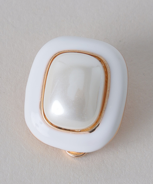VERMEIL par iena(ヴェルメイユパーイエナ)の「MICHAEL NASH JEWELRY マイケルナッシュジュエリー エナメルパールイヤリング(イヤリング・レディース・ホワイト/ブラック・FREE)」の9枚目の写真