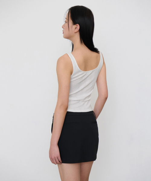 MUSINSA STANDARD WOMAN（ムシンサスタンダードウーマン）の「ウィメンズポイントタンクトップ[ホワイト]（Tシャツ/カットソー・レディース・その他・SMALL/MEDIUM/LARGE/X-SMALL）」の3枚目の写真