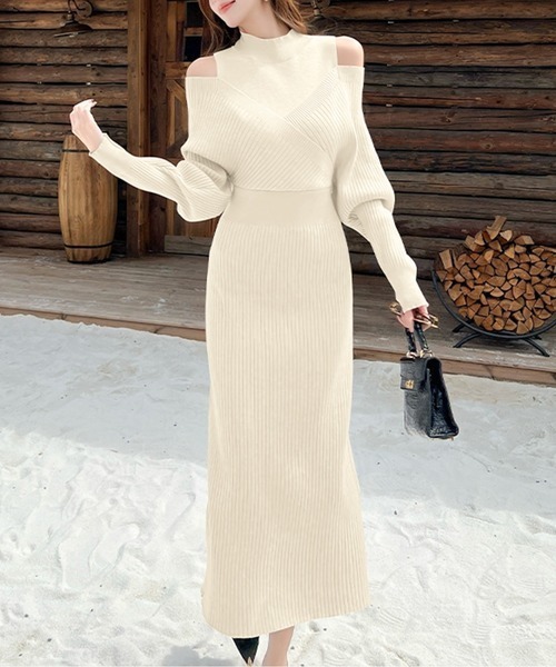 CHUL(チュル)の「オープンショルダーリブニットワンピース(ワンピース・レディース・ホワイト/グレー・MEDIUM/LARGE/SMALL)」の6枚目の写真