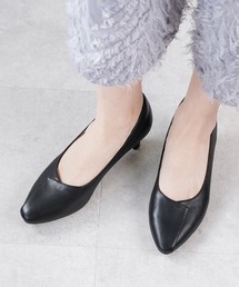 a.v.v（アーヴェヴェ）の「a.v.v   切替デザイン 美脚パンプス（パンプス）」