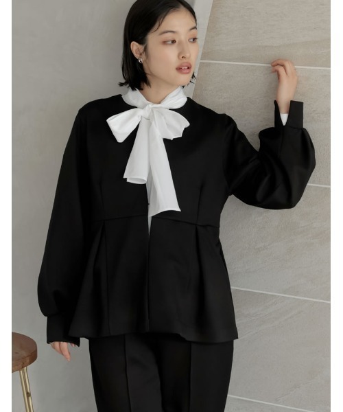 Re:EDIT（リエディ）の「[3点セット][イージーケア][パンツのサイズが選べる][低身長/高身長サイズ有]リボンブラウス付きダンボールパンツセットアップ（セットアップ・レディース・ブラック/ブルー・B/A/G/E/H/F/D/C）」の7枚目の写真