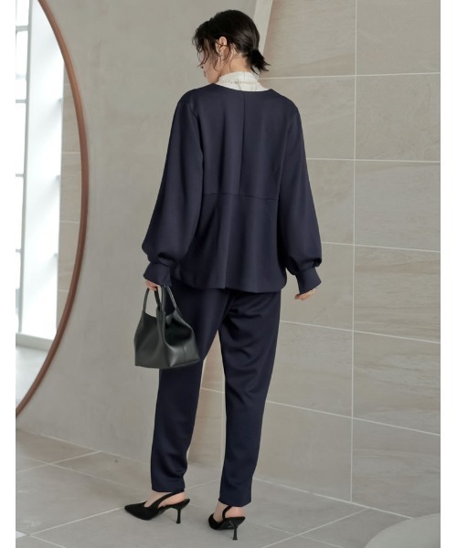 Re:EDIT（リエディ）の「[3点セット][イージーケア][パンツのサイズが選べる][低身長/高身長サイズ有]リボンブラウス付きダンボールパンツセットアップ（セットアップ・レディース・ブラック/ブルー・B/A/G/E/H/F/D/C）」の12枚目の写真