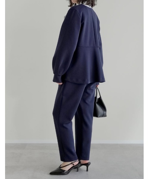 Re:EDIT（リエディ）の「[3点セット][イージーケア][パンツのサイズが選べる][低身長/高身長サイズ有]リボンブラウス付きダンボールパンツセットアップ（セットアップ・レディース・ブラック/ブルー・B/A/G/E/H/F/D/C）」の15枚目の写真