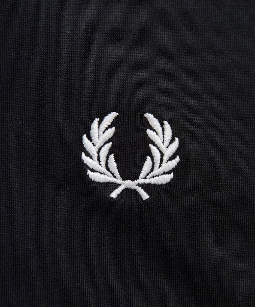 FRED PERRY（フレッドペリー）の「[FRED PERRY/フレッドペリー] ワンポイントロゴ刺繍 ショートスリーブリンガーTシャツ M3519（Tシャツ/カットソー・レディース・モスグリーン/ダークグリーン/ワイン/グレー/キナリ/ブラック/ネイビー/ホワイト・S/XS/L/M/XL）」の12枚目の写真