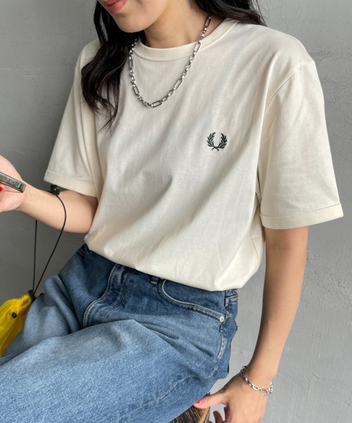 FRED PERRY（フレッドペリー）の「【WEB先行予約】[FRED PERRY/フレッドペリー] ワンポイントロゴ刺繍 ショートスリーブリンガーTシャツ M3519（Tシャツ/カットソー・レディース・モスグリーン/ダークグリーン/ワイン/グレー/キナリ/ブラック/ネイビー/ホワイト・S/XS/L/M/XL）」の16枚目の写真