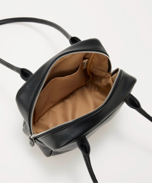 EFOLE(エフォル)の「【ZOZO限定】Square boston bag/スクエアボストンバッグ(ボストンバッグ・レディース・ブラウン/ブラック・FREE)」の4枚目の写真