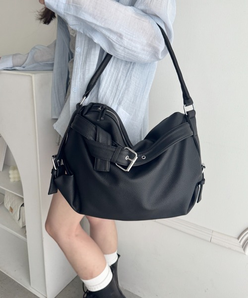 Loueme（ルエム）の「2WAYベルトショルダーバッグ（ショルダーバッグ・レディース・ブラック/オフホワイト/ブラウン・FREE）」の12枚目の写真