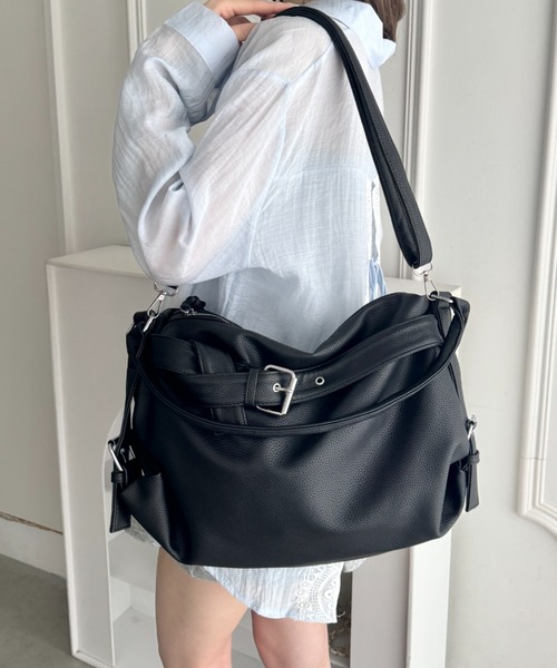 Loueme（ルエム）の「2WAYベルトショルダーバッグ（ショルダーバッグ・レディース・ブラック/オフホワイト/ブラウン・FREE）」の14枚目の写真