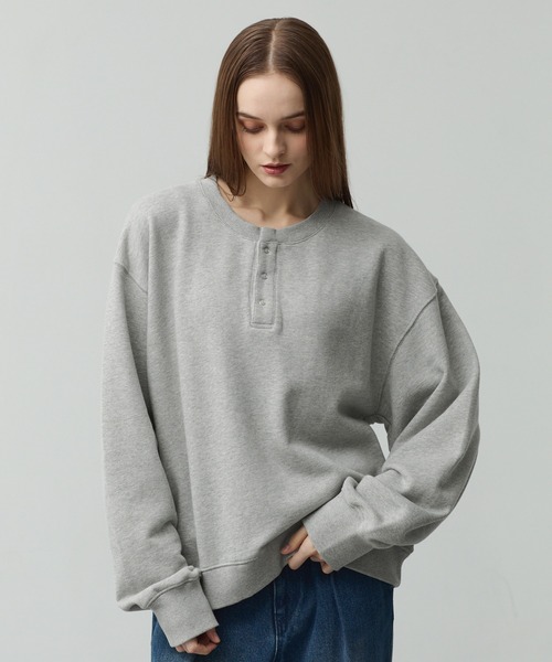 CALLNE(カルネ)の「【CALLNE】 Vintage Henley Neck Sweat / ヴィンテージヘンリーネックスウェット(スウェット・メンズ・ブラック系/ライトグレー・M/L)」の2枚目の写真