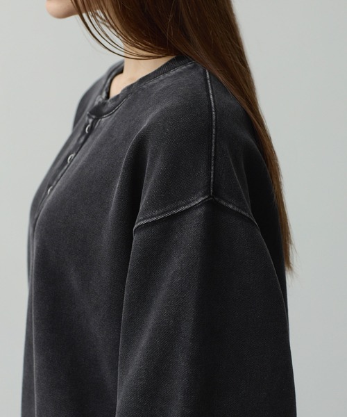 CALLNE(カルネ)の「【CALLNE】 Vintage Henley Neck Sweat / ヴィンテージヘンリーネックスウェット(スウェット・メンズ・ブラック系/ライトグレー・M/L)」の5枚目の写真