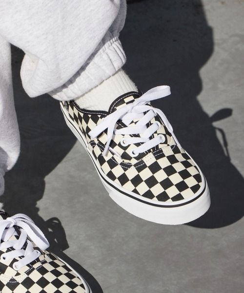VANS（バンズ）の「VANS/ヴァンズ AUTHENTIC チェッカーフラッグ オーセンティック スニーカー 秋 秋服 2026年秋冬（スニーカー・メンズ・チェック・5/7/8h/9h/6h/5h/6/8/10/9）」の10枚目の写真