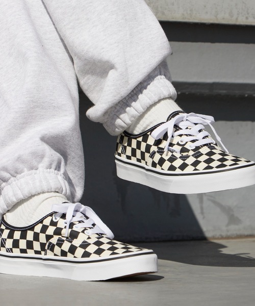 VANS（バンズ）の「VANS/ヴァンズ AUTHENTIC チェッカーフラッグ オーセンティック スニーカー 秋 秋服 2026年秋冬（スニーカー・メンズ・チェック・5/7/8h/9h/6h/5h/6/8/10/9）」の11枚目の写真