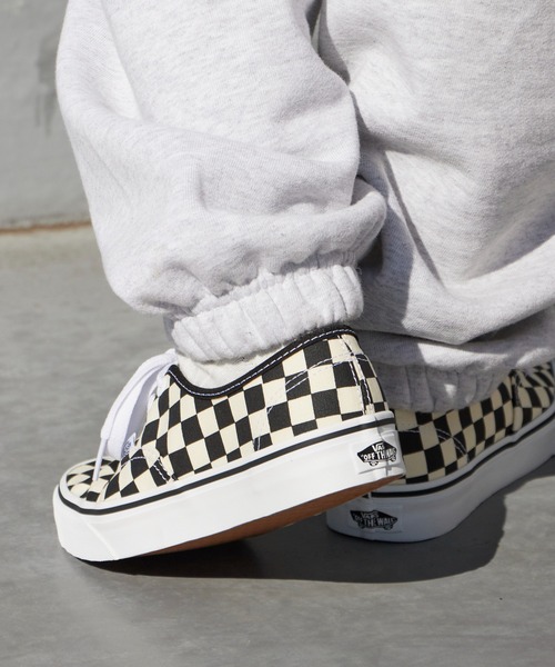 VANS（バンズ）の「VANS/ヴァンズ AUTHENTIC チェッカーフラッグ オーセンティック スニーカー 秋 秋服 2026年秋冬（スニーカー・メンズ・チェック・5/7/8h/9h/6h/5h/6/8/10/9）」の13枚目の写真