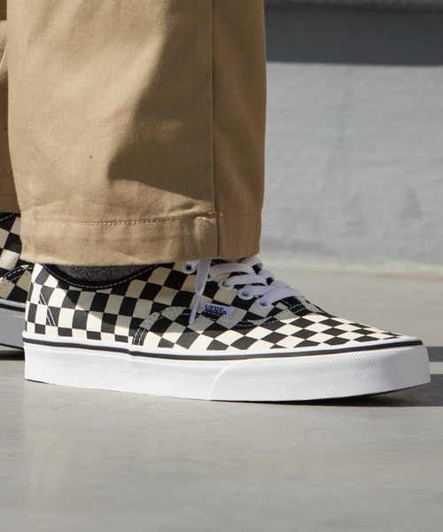 VANS（バンズ）の「VANS/ヴァンズ AUTHENTIC チェッカーフラッグ オーセンティック スニーカー 秋 秋服 2026年秋冬（スニーカー・メンズ・チェック・5/7/8h/9h/6h/5h/6/8/10/9）」の3枚目の写真