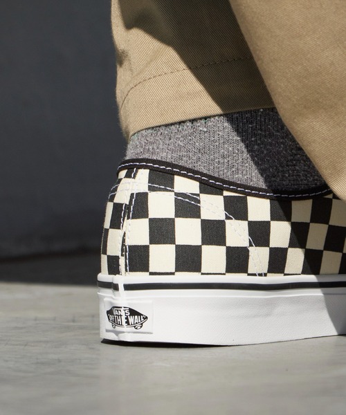 VANS（バンズ）の「VANS/ヴァンズ AUTHENTIC チェッカーフラッグ オーセンティック スニーカー 秋 秋服 2026年秋冬（スニーカー・メンズ・チェック・5/7/8h/9h/6h/5h/6/8/10/9）」の6枚目の写真