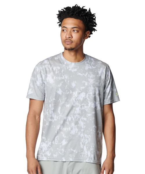 UNDER ARMOUR(アンダーアーマー)の「アンダーアーマー UAモチベート プリント ショートスリーブ Tシャツ(Tシャツ/カットソー・メンズ・ライトグレー/ブラック・L/M/3L/LL/S)」の2枚目の写真