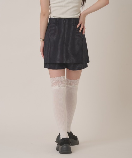 hazyl(ヘイジル)の「button design skort/ボタンデザインスカパン(スカート・レディース・グレー/ネイビー・MEDIUM/SMALL)」の14枚目の写真