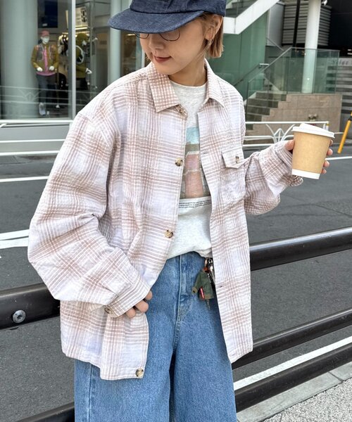 CIAOPANIC TYPY(チャオパニックティピー)の「【着心地◎】ユニセックス/シアサッカーフェードチェックシャツ(シャツ/ブラウス・メンズ・グリーン/ベージュ/グレー・MEDIUM/LARGE)」の3枚目の写真