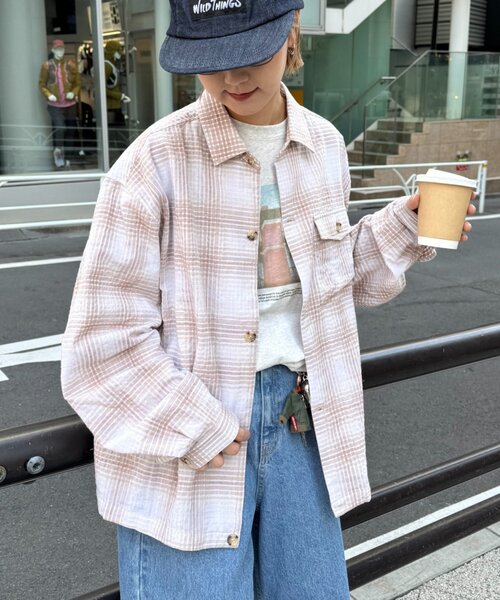 CIAOPANIC TYPY(チャオパニックティピー)の「【着心地◎】ユニセックス/シアサッカーフェードチェックシャツ(シャツ/ブラウス・メンズ・グリーン/ベージュ/グレー・MEDIUM/LARGE)」の9枚目の写真