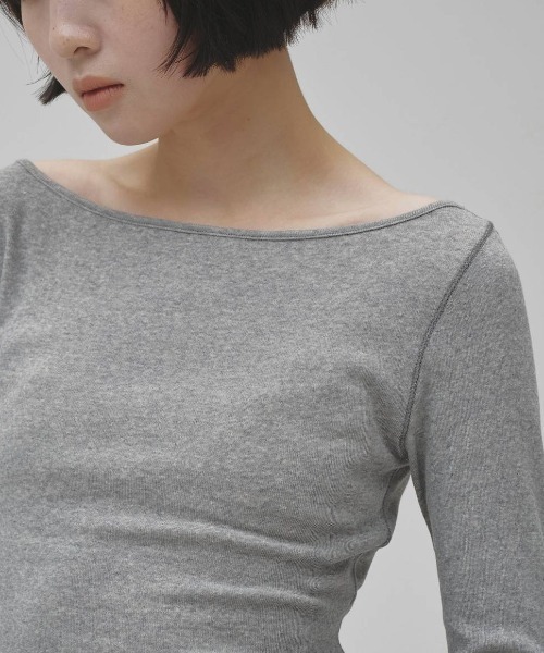 TODAYFUL（トゥデイフル）の「TODAYFUL　Soft Fraise Tops ソフトフライストップス/12620603（Tシャツ/カットソー・レディース・スミクロ/グレー/アイボリー・ONE SIZE）」の5枚目の写真