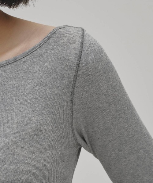 TODAYFUL（トゥデイフル）の「TODAYFUL　Soft Fraise Tops ソフトフライストップス/12620603（Tシャツ/カットソー・レディース・スミクロ/グレー/アイボリー・ONE SIZE）」の6枚目の写真