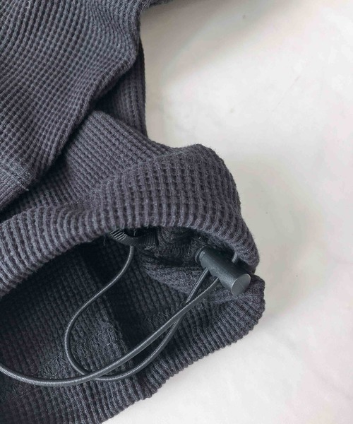 AS KNOW AS plus(アズノゥアズプラス)の「〇ワッフル ヘンリーネック 長袖Tシャツ 【UNISEX ITEM】(Tシャツ/カットソー・レディース・ブラック/ネイビー系/ブラック系・FREE)」の13枚目の写真