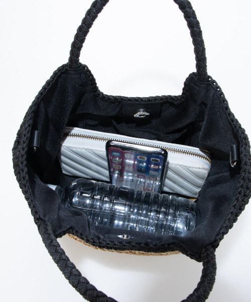 cache cache(カシュ カシュ)の「カシュカシュ cachecache / 切り替え柄編みミニトート カゴバッグ(かごバッグ・レディース・ブラック/ベージュ系その他/グリーン・FREE)」の9枚目の写真
