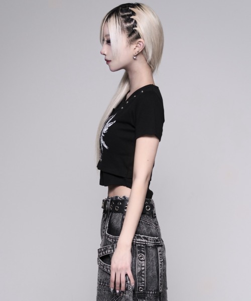 REFLEM(レフレム)の「『REFLEM/レフレム』テレコレイヤードクロップトップス(Tシャツ/カットソー・レディース・ブラック/グレー・M/L)」の4枚目の写真