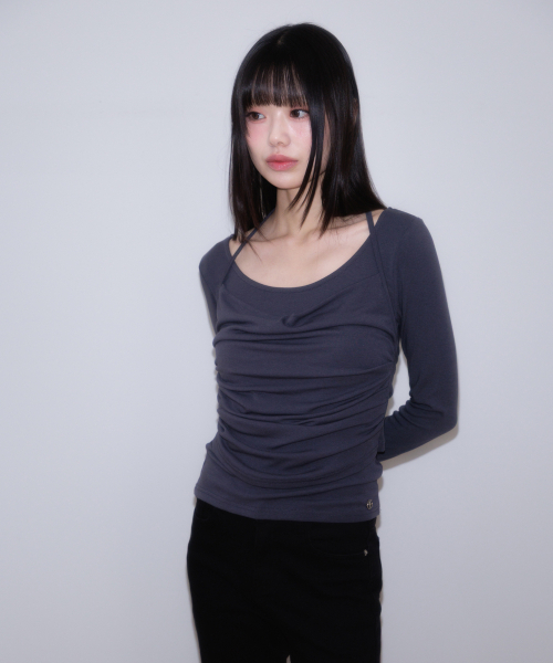 ROSEFRANTZ（ロゼフランツ）の「Drape Layered Halter Long Sleeve [Charcoal]（Tシャツ/カットソー・レディース・チャコールグレー・OS）」の4枚目の写真