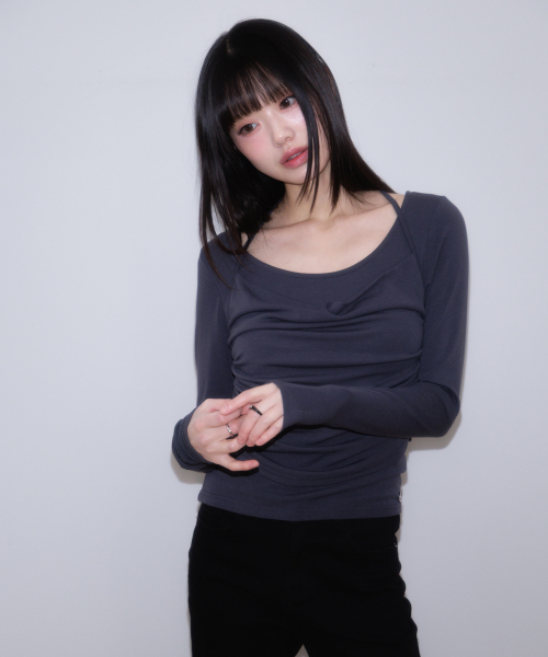 ROSEFRANTZ（ロゼフランツ）の「Drape Layered Halter Long Sleeve [Charcoal]（Tシャツ/カットソー・レディース・チャコールグレー・OS）」の7枚目の写真