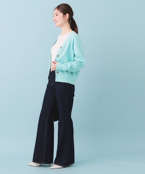 index(インデックス)の「ラメリリースリットVネックカーディガン【洗濯機OK】(カーディガン/ボレロ・レディース・ピンク系1/オフホワイト/チャコールグレー/ブルー・00)」の15枚目の写真