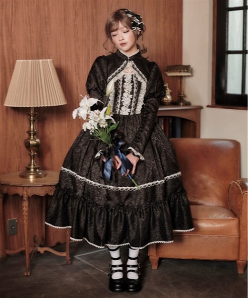 Chalmiere（シャルミエール）の「ヴィクトリアンワンピース