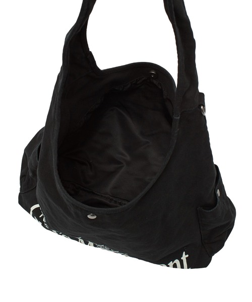 X-girl（エックスガール）の「SIDE POCKET HOBO BAG（ショルダーバッグ・レディース・ブラック/カモフラージュ/ネイビー・ONE SIZE）」の8枚目の写真