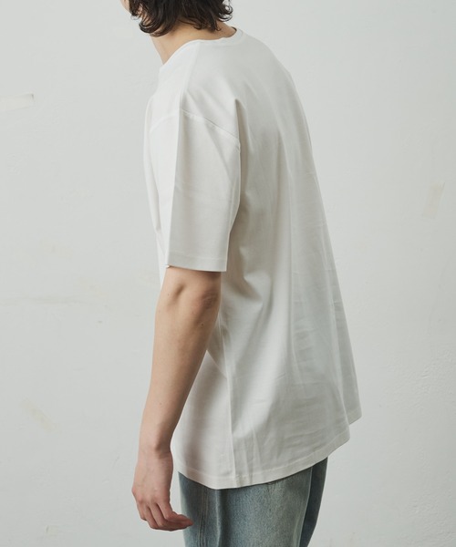 COLONY 2139(コロニートゥーワンスリーナイン)の「スマートクルーネック半袖Tシャツ(Tシャツ/カットソー・メンズ・ホワイト/ブラック/チャコールグレー・LARGE/MEDIUM/SMALL)」の4枚目の写真