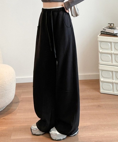 DAY CLOSET（デイ クローゼット）の「【大きいサイズ有/ゴム＆調節紐付き】立体切り替え×配色ライン。ハイウエスト ワイド スウェットパンツ レディース（その他パンツ・レディース・ライトグレー/ネイビー/ダークグレー/杢グレー/アイボリー/ブラック・XL/L/S/M）」の11枚目の写真