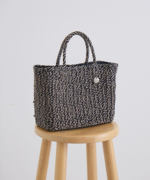 KATHARINE ROSS（キャサリンロス）の「【KATHARINE ROSS】【WEB限定】メタリック×ペーパートートバッグ（トートバッグ・レディース・ブラック/シルバー/ゴールド・MEDIUM）」の10枚目の写真