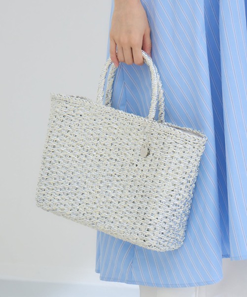 KATHARINE ROSS(キャサリンロス)の「【WEB限定】メタリック×ペーパートートバッグ(トートバッグ・レディース・ブラック/シルバー/ゴールド・MEDIUM)」の22枚目の写真