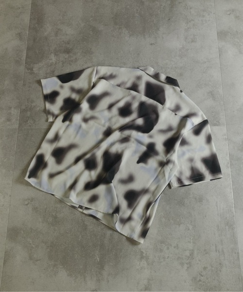 many men many mind（メニーメンメニーマインド）の「MANYMENMANYMINDS / ポリエステルマイクロメッシュ/総柄シャツ/カモ/リアルツリー/アブストラクト（シャツ/ブラウス・メンズ・ベージュ/ブラック/カーキ/オレンジ/ホワイト・X-LARGE/LARGE/MEDIUM）」の10枚目の写真