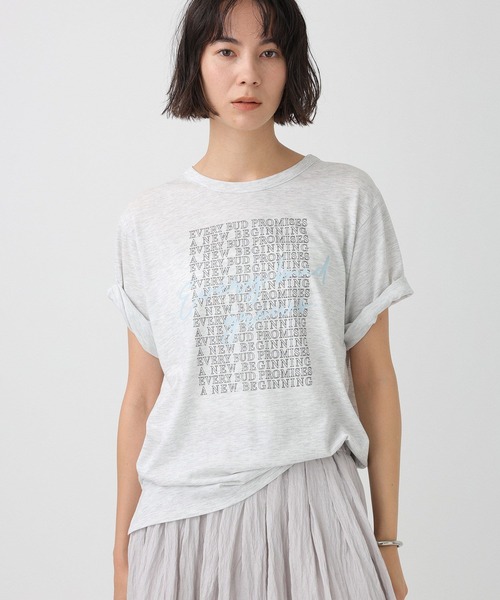 +81BRANCA(ハチイチブランカ)の「【81BRANCA】<別注>ロゴシアーカットソー(Tシャツ/カットソー・レディース・ライトベージュ/ライトグレー・フリー)」の1枚目の写真