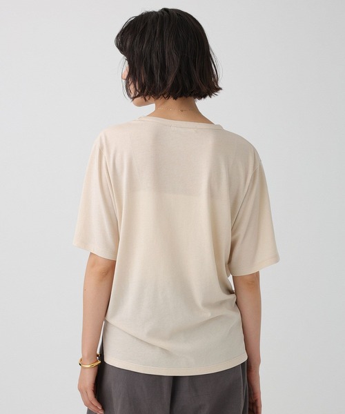 +81BRANCA(ハチイチブランカ)の「【81BRANCA】<別注>ロゴシアーカットソー(Tシャツ/カットソー・レディース・ライトベージュ/ライトグレー・フリー)」の5枚目の写真